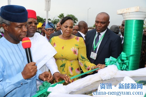 尼日利亚副总统称赞太阳能大学计划