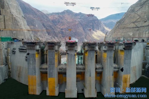 三峡集团乌东德大坝最后一期工程竣工