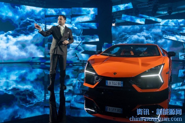 兰博基尼的买家现在只能预订混合动力车型