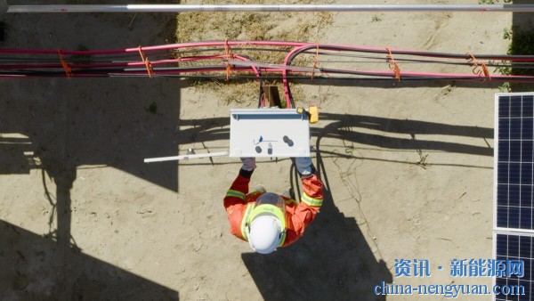 亚马逊完成首个光伏储能人工智能项目