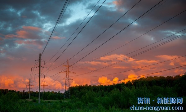 2025年印度安装了近30GW的太阳能和风能