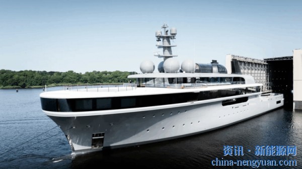 Lürssen推出114米燃料电池超级游艇“宇宙号”