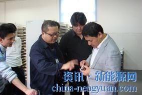 新海宜董事长_招新海报底图