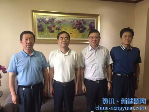 青海省委常委、常务副省长骆玉林盛赞易事特新能源产业发展
